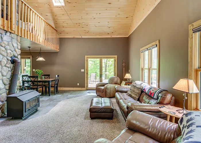 Waterfront Cabin On Trout Lake W/ Private Dock!