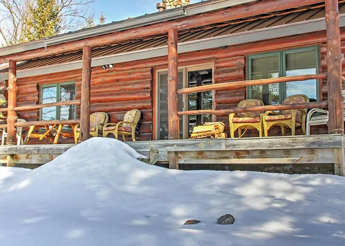 Wonderful Home On Sand Lake W/ Expansive Porch!